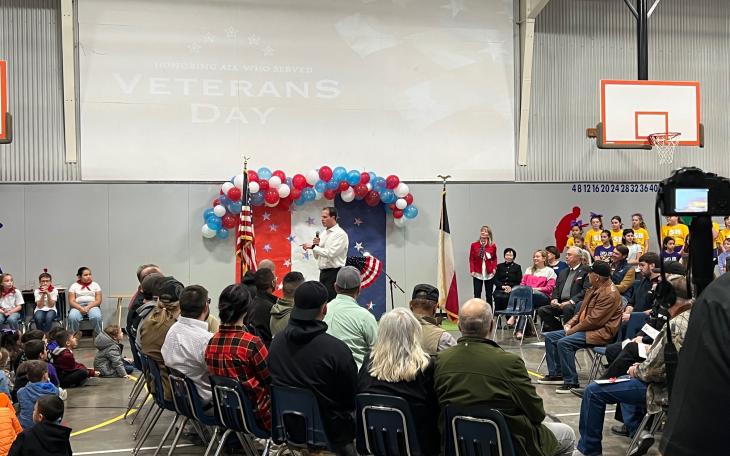 Congressman Pfluger and Santa Rita Students Veterans Day 23 (LIVE! Photo Yantis Green)