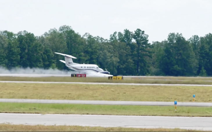 Video Captures Plane Making Emergency Landing at Texas Airport