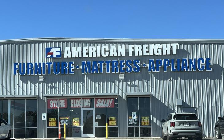 San Angelo American Freight Store Closing