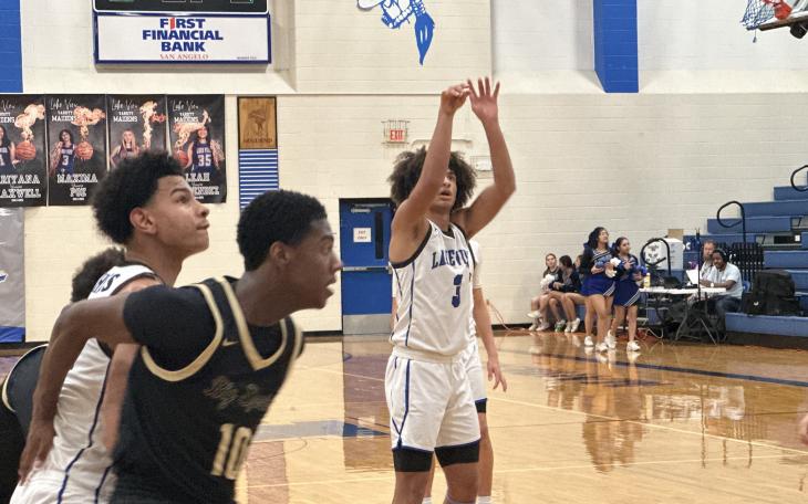 Lake View's Braylon White shoots a free-throw against Big Spring