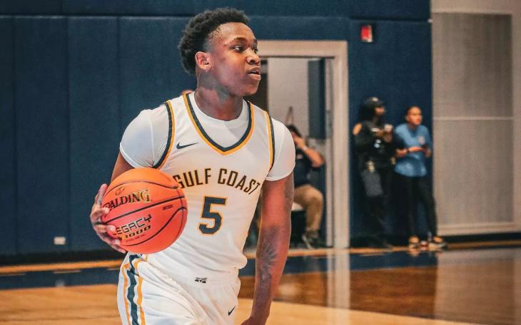 The Angelo State men's basketball program has added junior college transfer Jabbari Barry to the incoming class for the 2025-26 season.