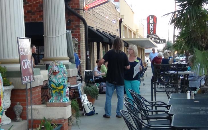 Plein Air Painters gather in front of Sealy Flats to sketch (LIVE! photo by Cheyenne Benson)