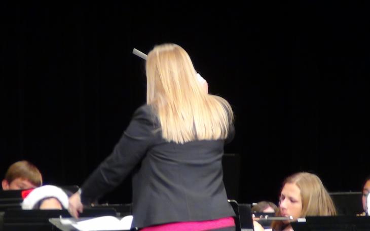 Sarah Clark directs the Freshman Band (LIVE! photo by Cheyenne Benson)