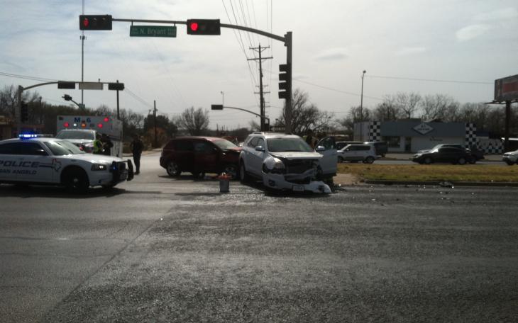 N. Bryant and 14th St. major vehicle accident on Mar. 21, 2014. (LIVE! Photo/Hayden Hyde)