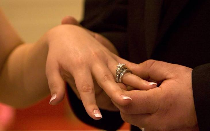 Susan Block&amp;#039;s engagement ring, the one with three stones, was stolen on Easter Sunday. (Contributed Photo/Susan Block)