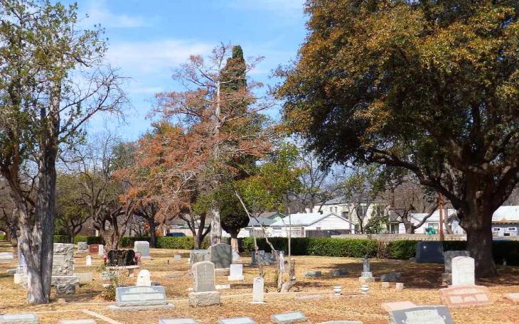Fairmount Cemetery (LIVE! Photo/Matt McDaniel)
