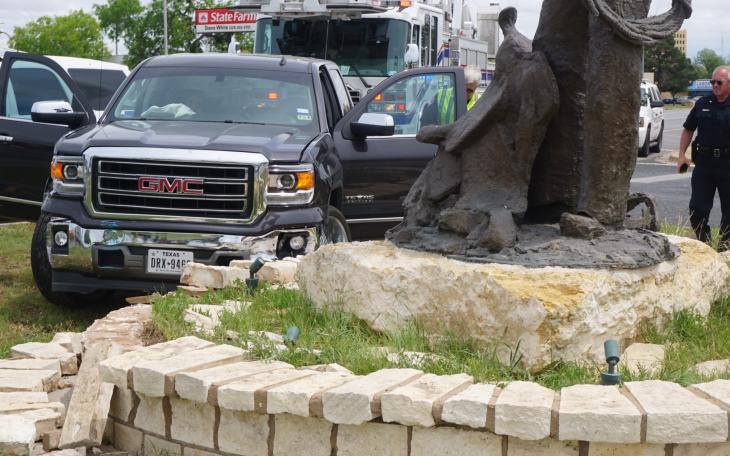 (LIVE! photo by John Basquez)