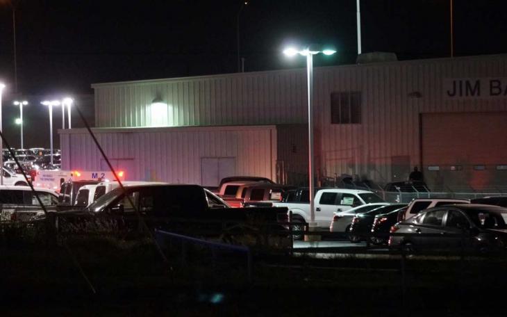 Manhunt at Jim Bass Ford. (LIVE! Photo/John Basquez)