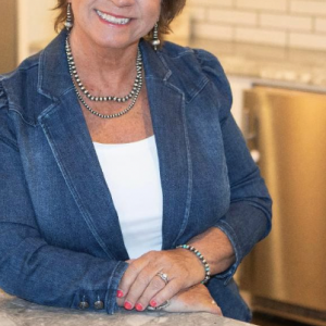 Profile picture for user Lori Woehl